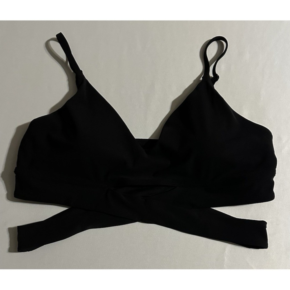 Lululemon Still Now Bra Black Size 12 Low Support